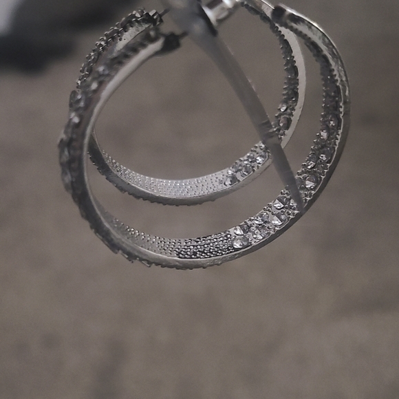 Earrings - Picture 2 of 3